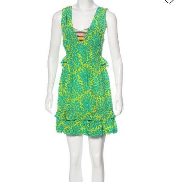 Nanette Lepore Dresses & Skirts - Nannette Lepore mini print dress with ruffle hems